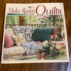 Make Room For Quilts‎ By Martin, Nancy J. Large book